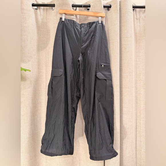 ALO Yoga Pants - ALO Yoga Sheer Game Time Wide Leg Jogger